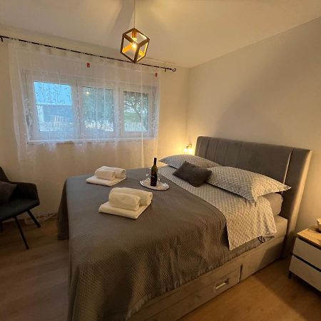 זאדאר Apartman Oliva מראה חיצוני תמונה