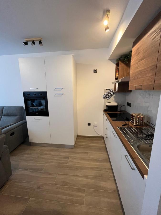 זאדאר Apartman Oliva מראה חיצוני תמונה