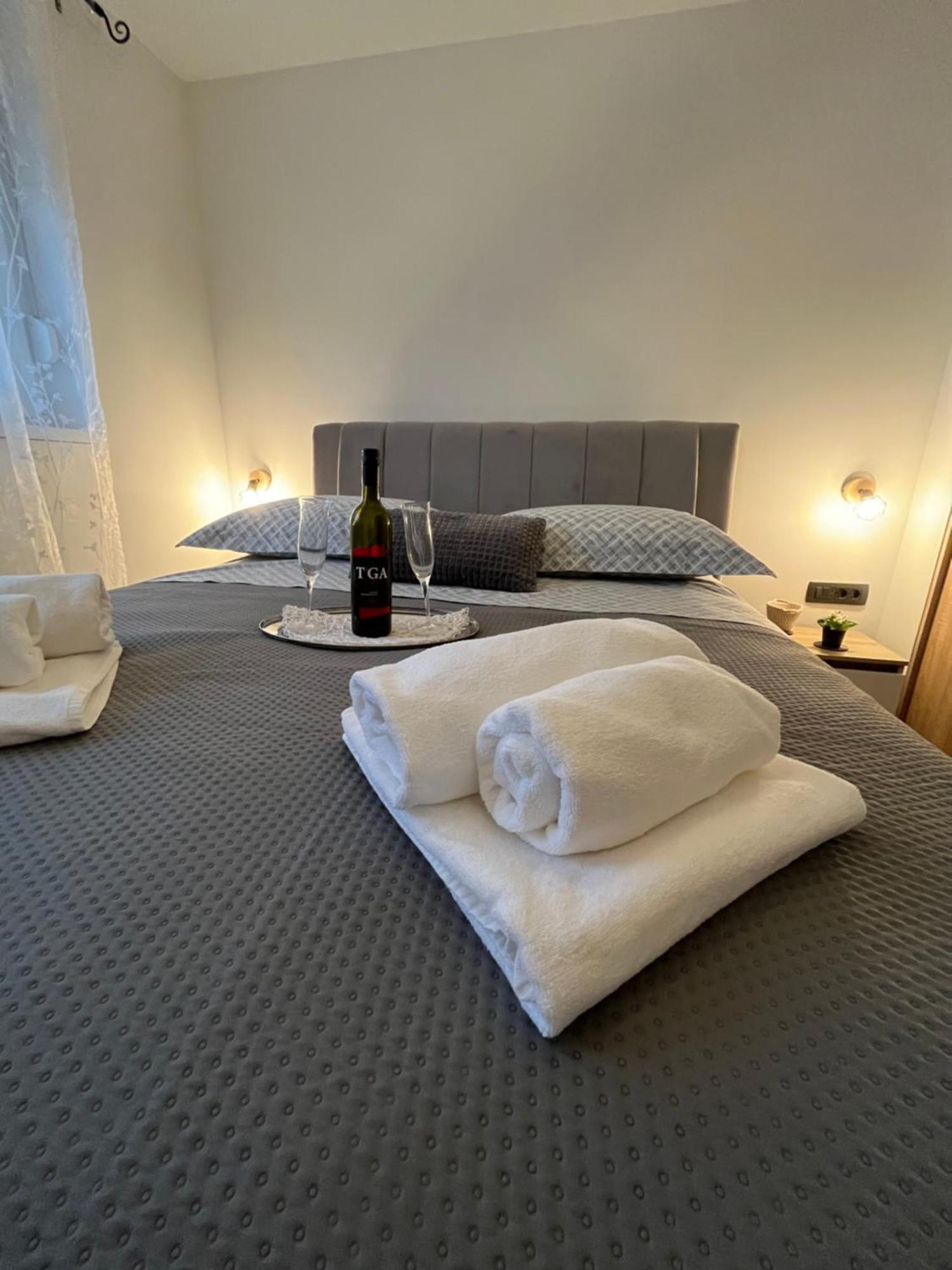 זאדאר Apartman Oliva מראה חיצוני תמונה