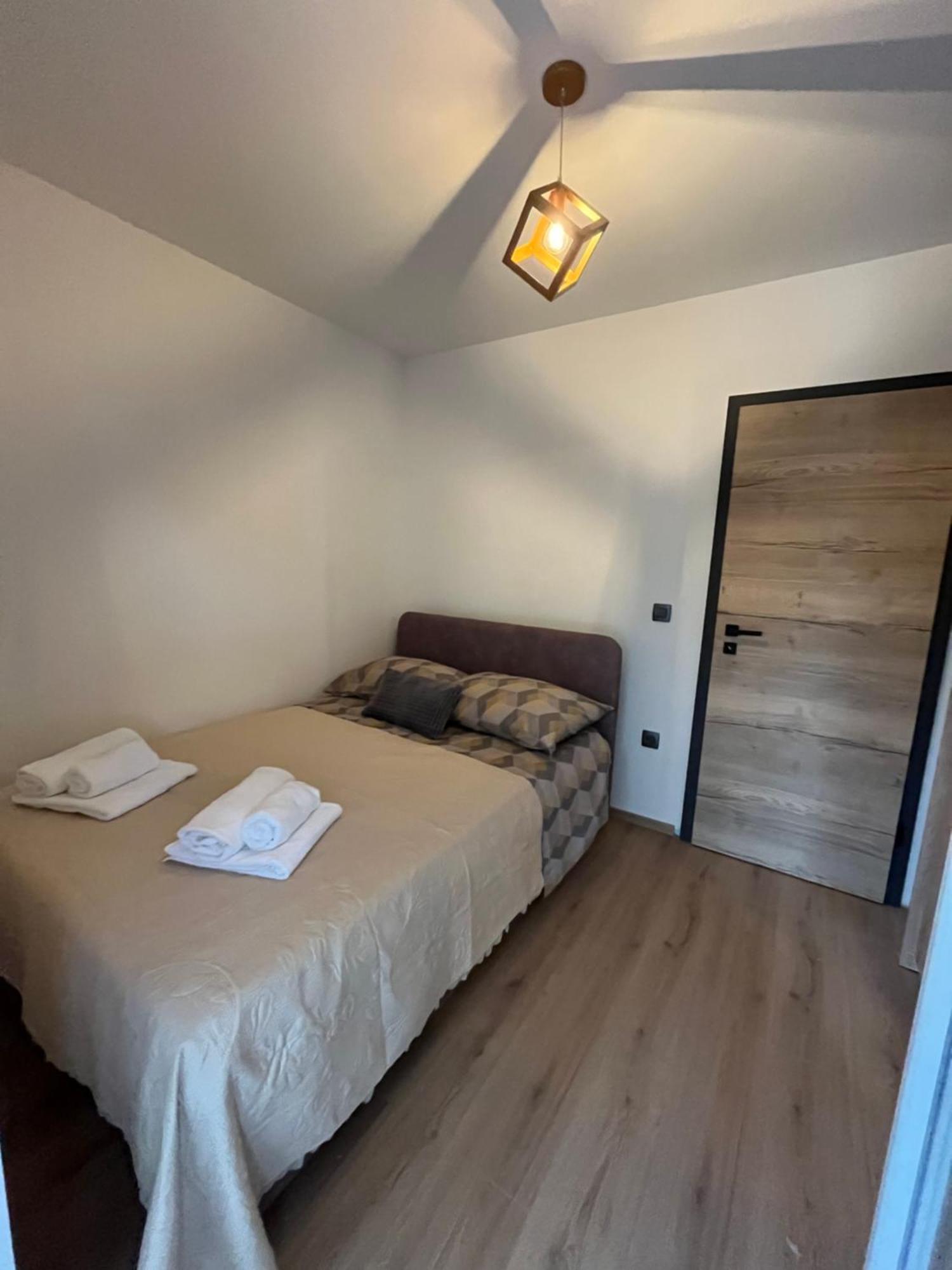 זאדאר Apartman Oliva מראה חיצוני תמונה