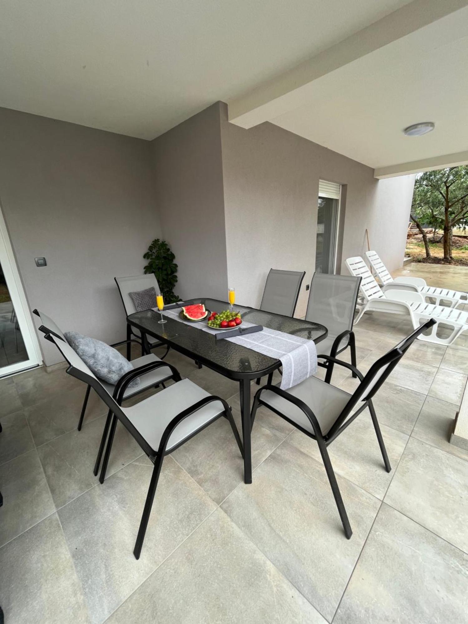 זאדאר Apartman Oliva מראה חיצוני תמונה